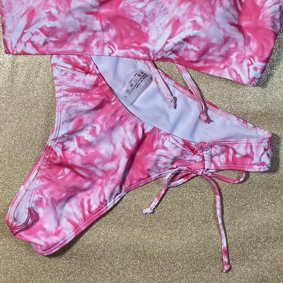 Shein high side cut bikini! - Picture 3 of 10